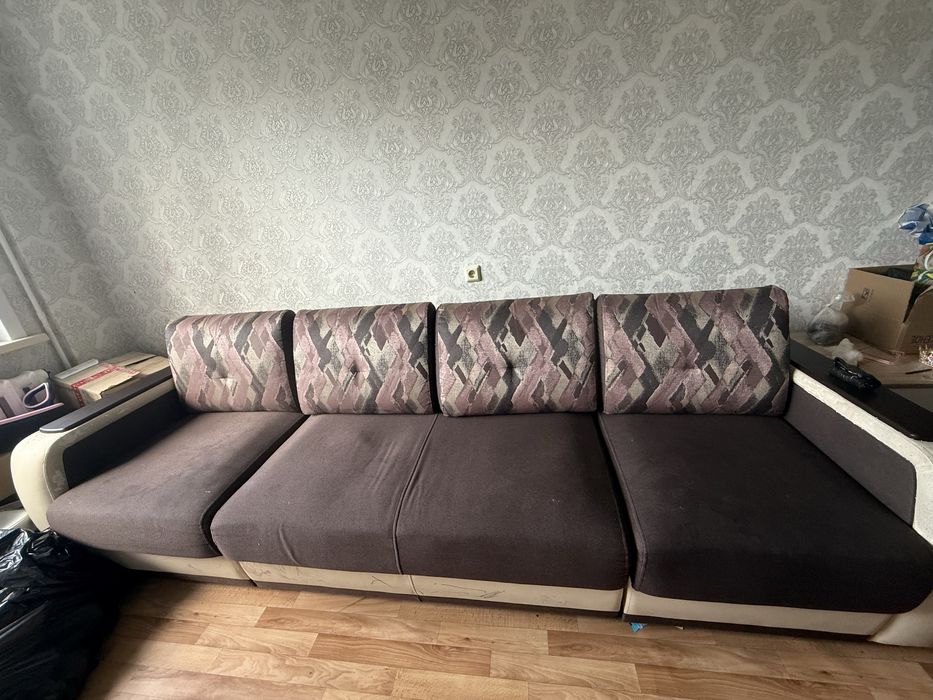 Продам диван б/у  90 000