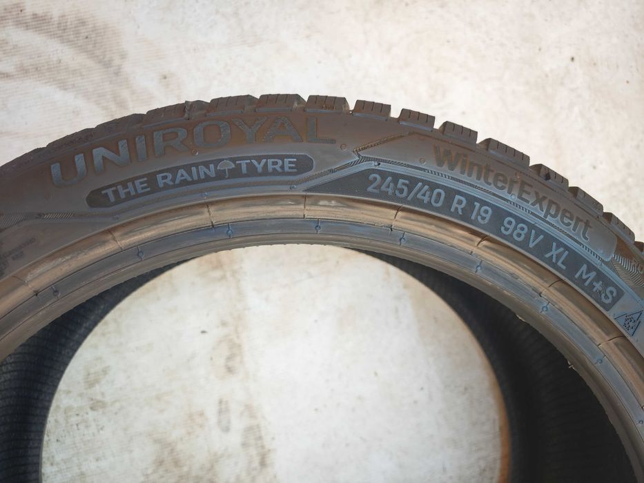 Anvelope 245/40/19 an 2023 iarna M+S UNIROYAL WINTER EXPERT