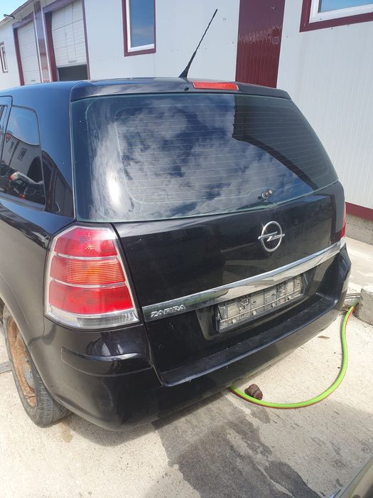 Dezmembrez Opel Zafira B 1.6-16 v benzină XEP