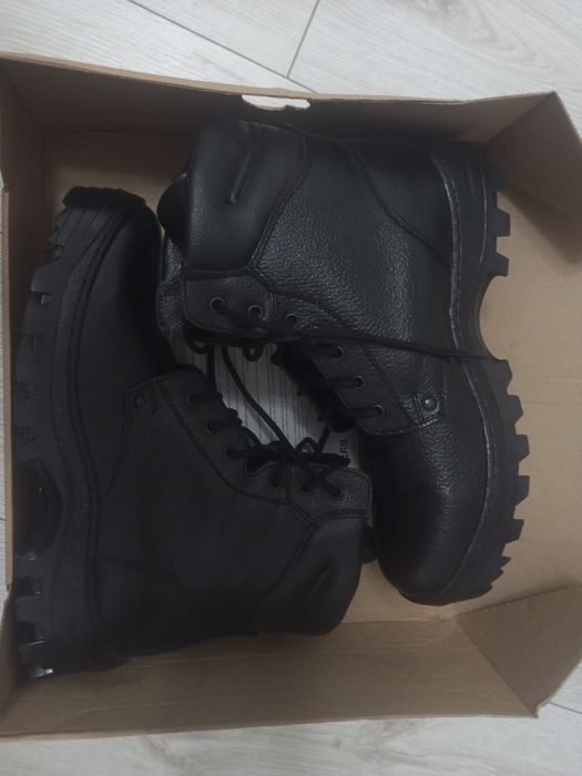 Берцы зимние 46.