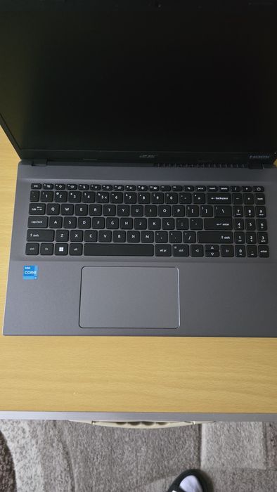 Laptop ACER Extensa 15 EX215-55-35M0, Intel Core i3-1215U  15.6" Full HD, 8GB, SSD 512GB, Laptopul este nou are instalat pe el și windows 11.