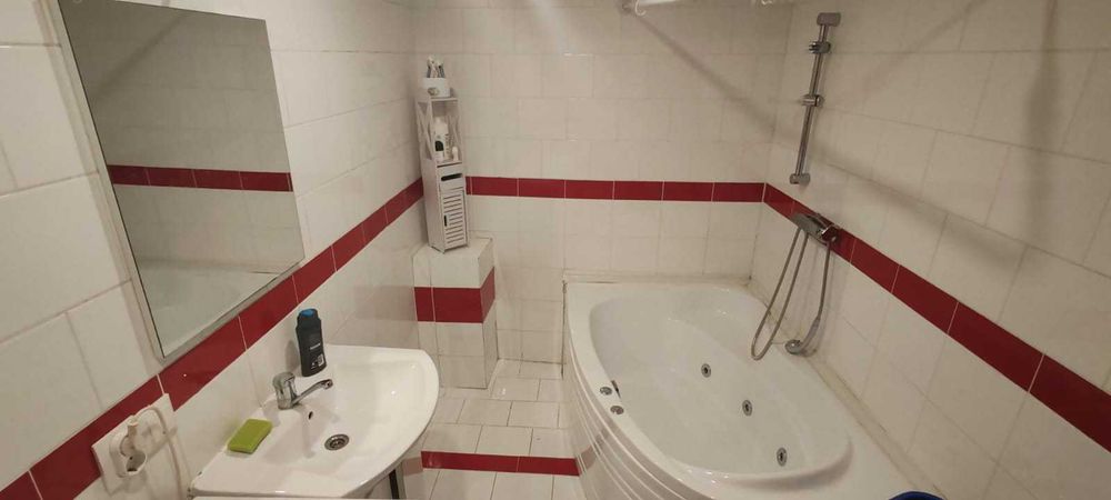 Oportunitate casă în schei renovată