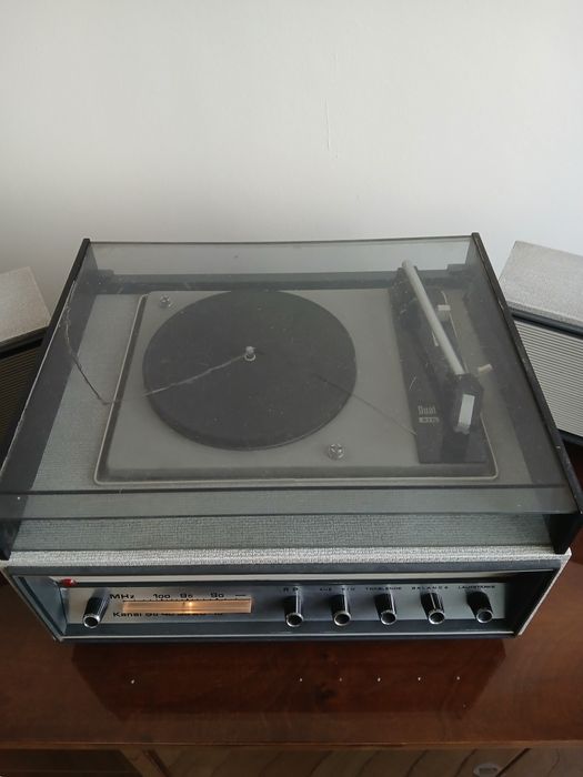 Sistem audio cu lămpi- radio cu pickup  Bölkow Belstereo,an 1963.
