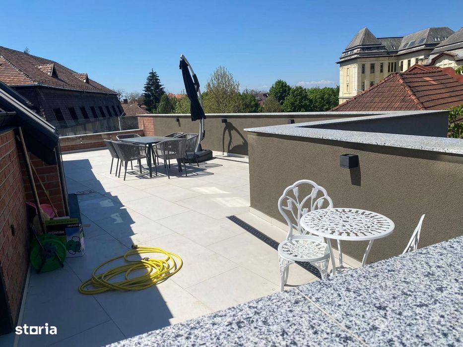 OPORTUNITATE- De vanzare penthouse finisat , mobilat/utilat