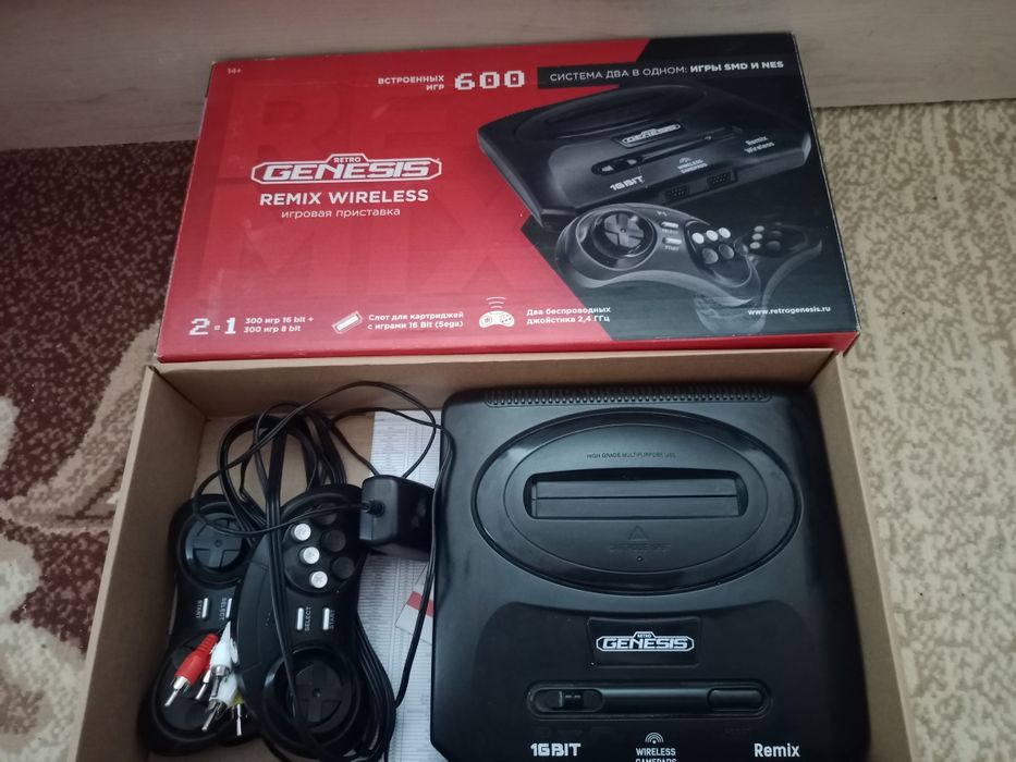 Продам игровую приставку