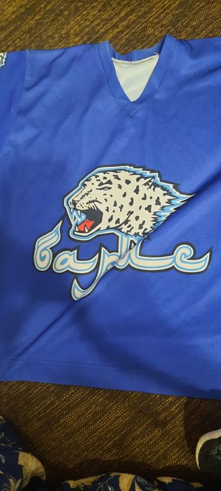 Продам хоккейгую экипировку на 4-7 лет