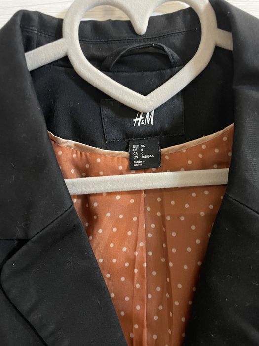 Дамско черно сако H&M