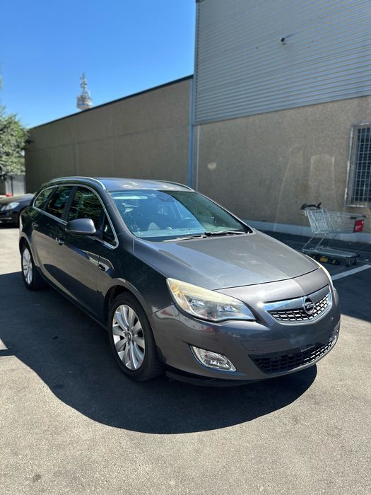 OPEL Astra 2011 — imagine 4