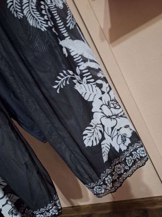 Costum de baie intreg