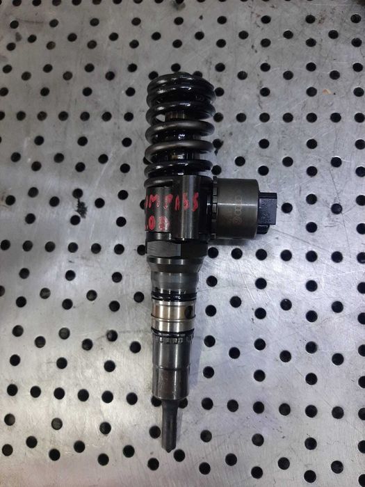 injector bwd blb bre bkd azv 2.0 tdi jeep compass dodge caliber audi a3 8p a4 b7 vw golf 5  03g130073g
