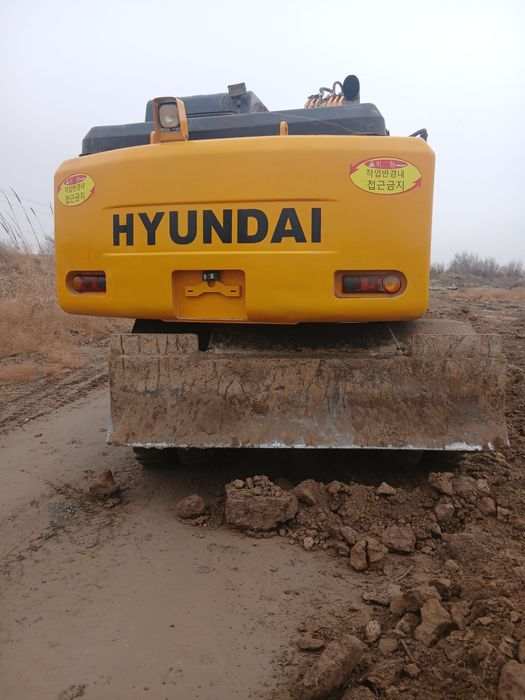 Экскаватор хюндай 1400