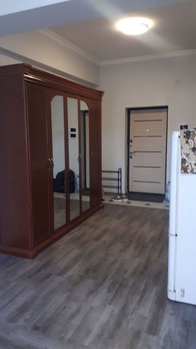 Аренда метро беруний 2.хонали оилага берилади расмдаги уй