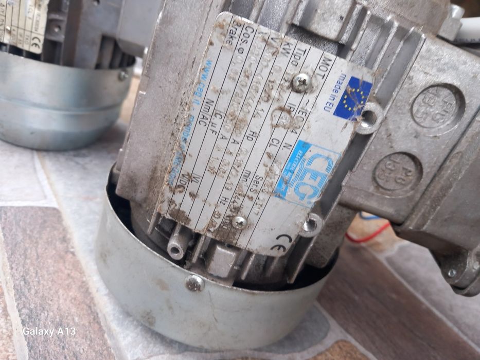 Motore cu reductor 3 bucăți