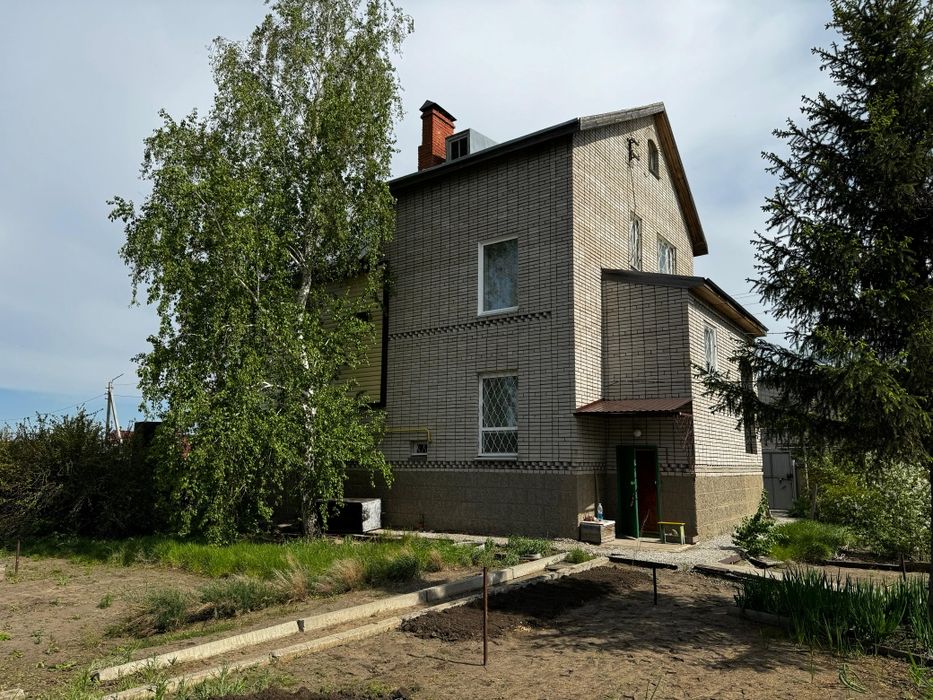 Продам коттедж со всеми удобствиями