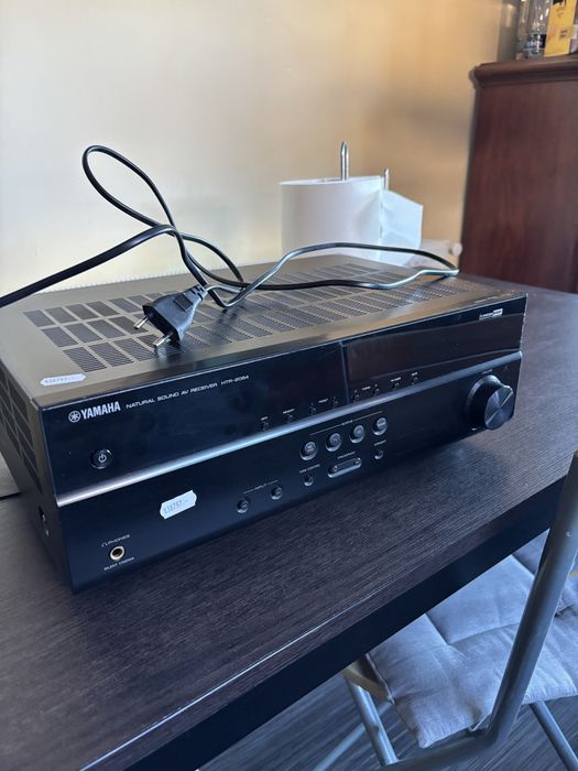 Amplificator yamaha HTR-2064 pentru piese
