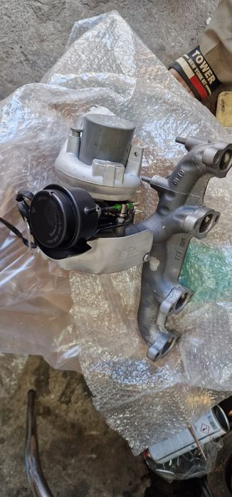 Vând touran  1.9 2009