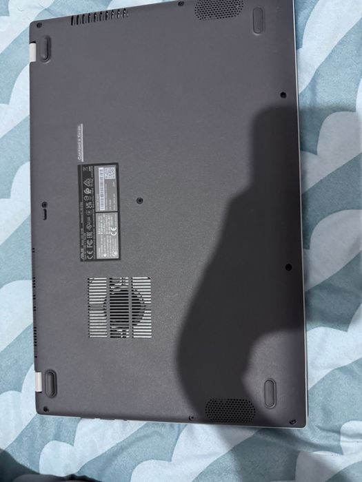 Продаю ноутбук Asus