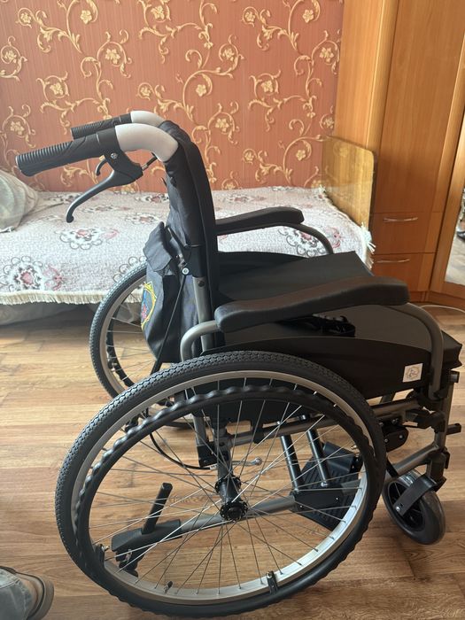 Продам инвалидные коляски
