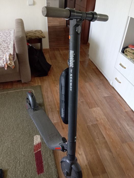 Продам электросамокат Ninebot by Segway ES4