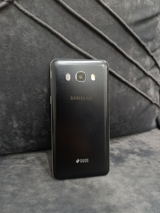 Продам телефон Самсунг J5 6