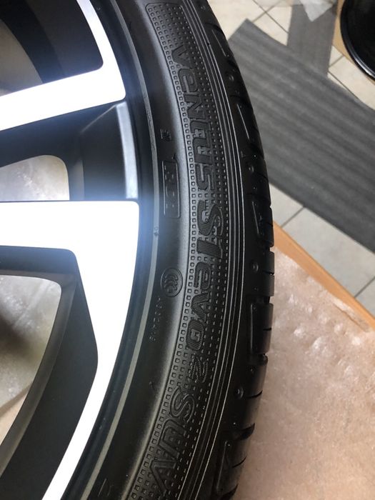 Jante Originale Audi SQ 7 pe 22cu anvelope Hankook