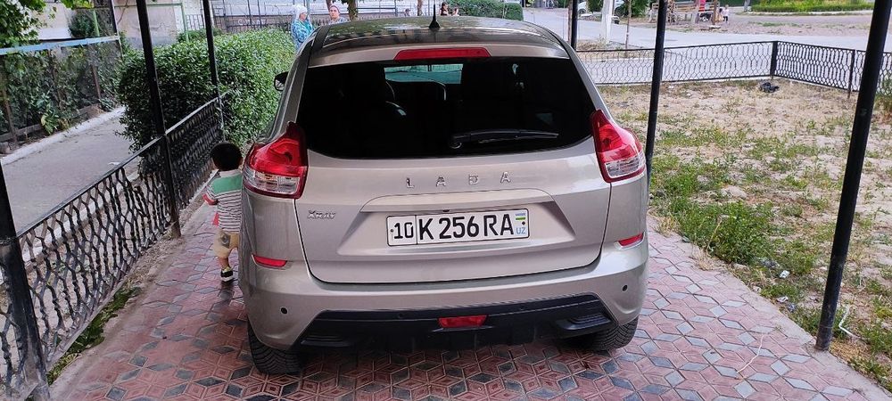 Lada Xray 2019 yil
