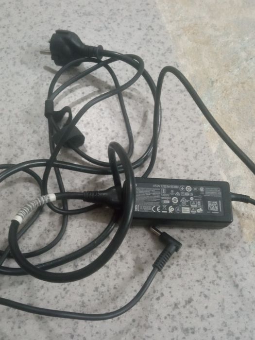 Зарядное устройство для ноутбука