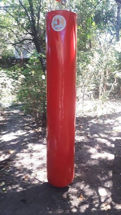 Здрав  тежък боксов чувал 180х33 см. 85-90 кг.5г.Гар. и на открито !