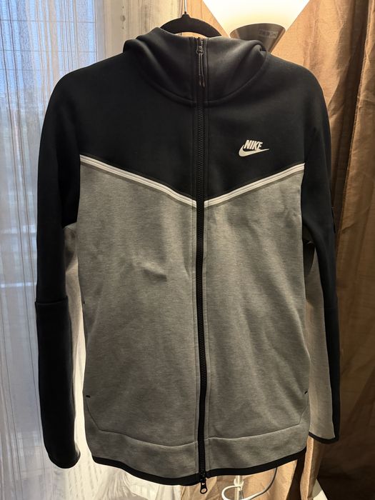 Nike tech fleece горнище