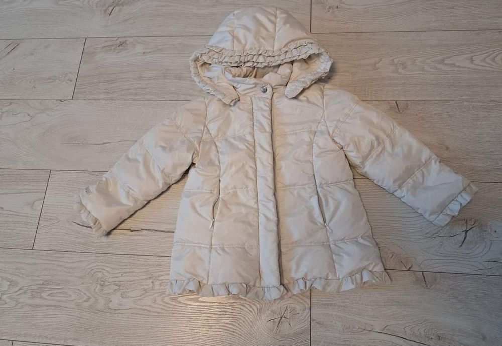 Geaca usoara fulgi  ivoire marimea  98 2-3 ani amore