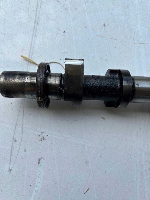 Разпределителен вал Рено Канго Дизел 1,9 литра 2001 година