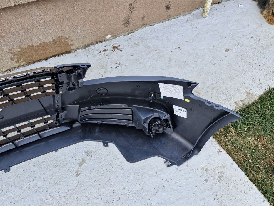 Bara fata Audi A4 B8 cu senzori parcare 2008-2012