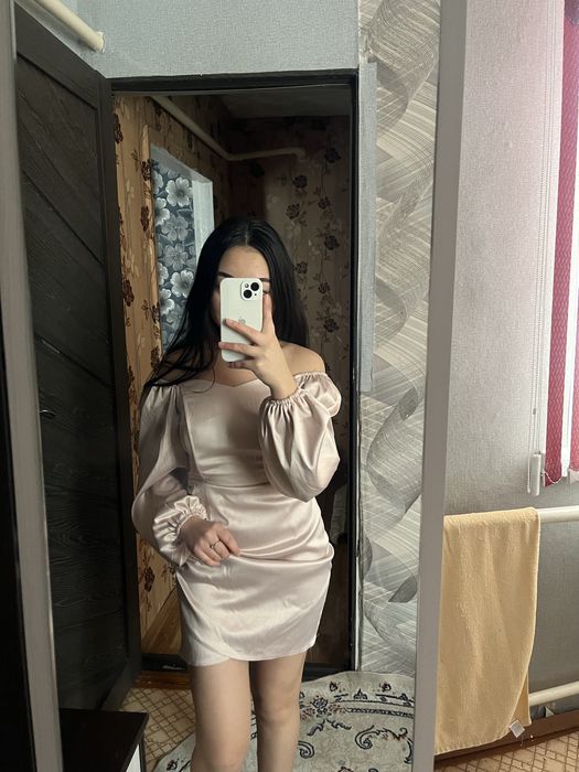 вечерняя платья,одевала только 1раз