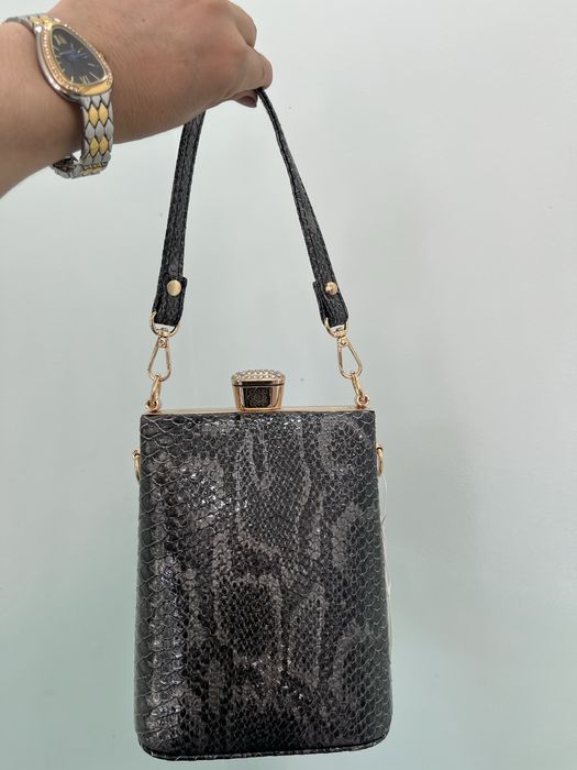 Женские сумки в ассортименте