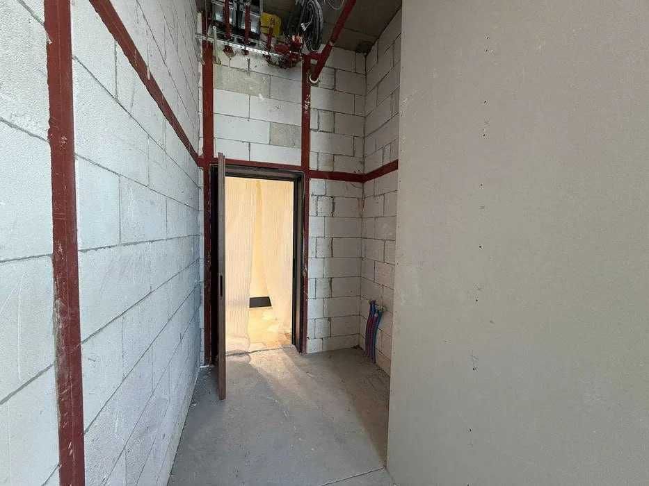 *Piramit Tower ул.Бабура,.Нукус 2ком квартира с кадастром 59м2 коробка