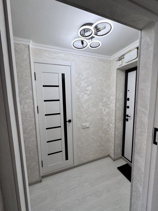 Продается 1ком квартира в центре.Новомосковская.Дархан