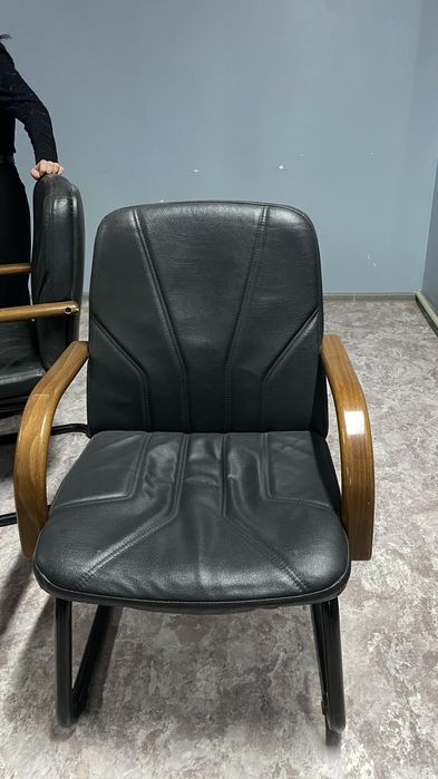 продается стулья б/у