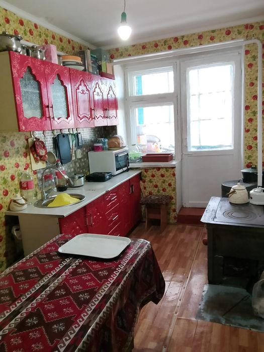 Үй сатылады 2 бөлмелі