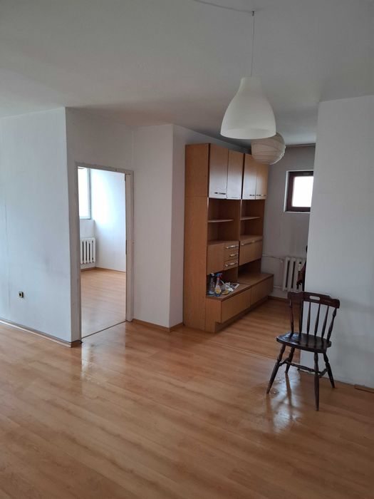 Продавам двустаен апартамент