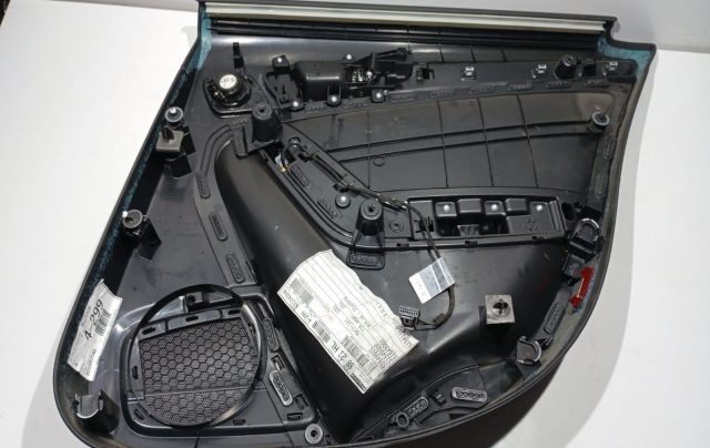 Fata usa stanga spate 8K0867305 Audi A4 B8/8K [facelift] [2011 - 2016