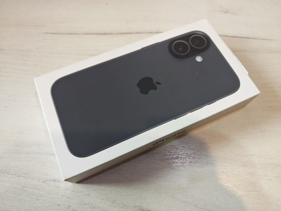 Чисто нов iPhone 17 5G 256 GB Black 36м Гаранция