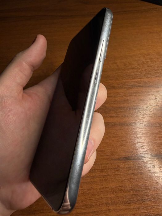 Samsung S22 Белый 128 Гб