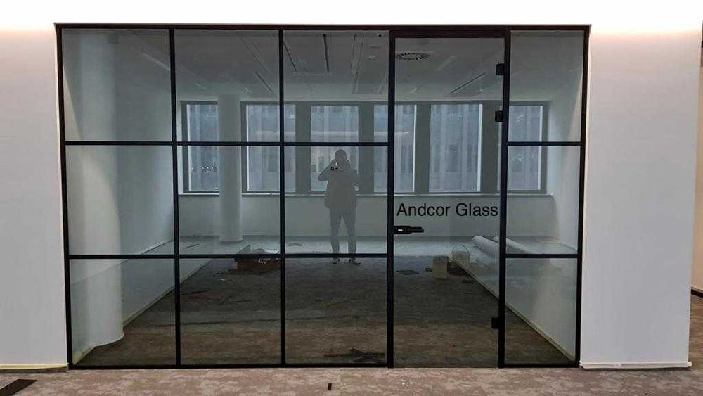 Pereti din sticla / usi batante de sticla / usi glisante de sticla