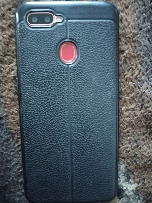 Продам идеальный телефон Oppo