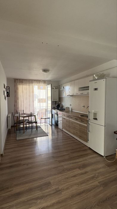 Vand apartament 2 camere Floresi