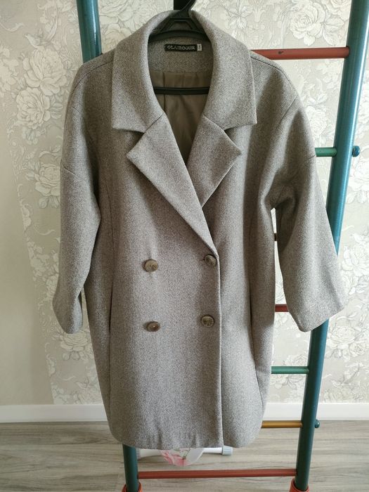 Продам б/у пальто