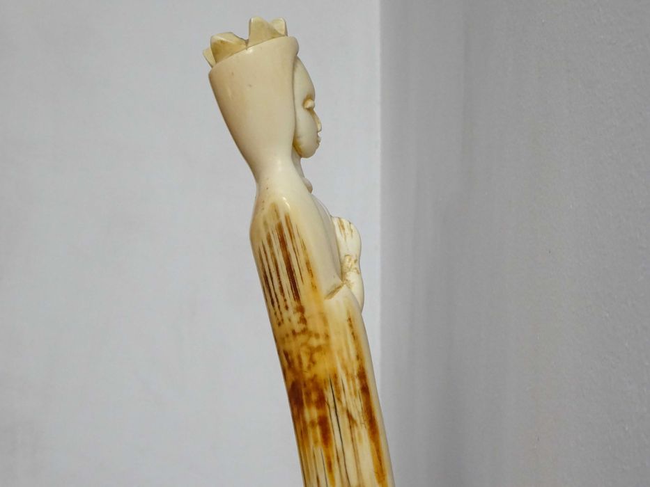 Statueta veche ‘Fecioara Maria’, sculptata manual - UNICAT