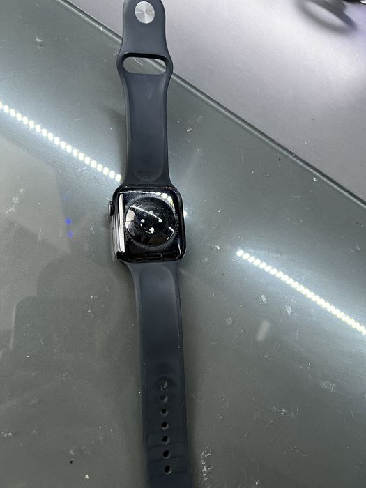 Iwatch sotiladi srochno