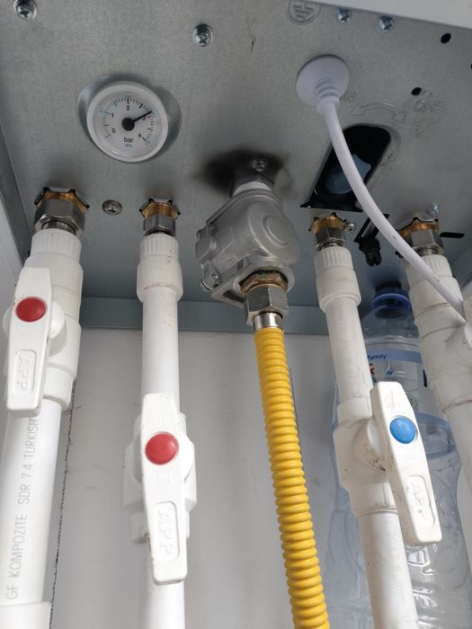 Santexnik elektrik xizmati sergeli