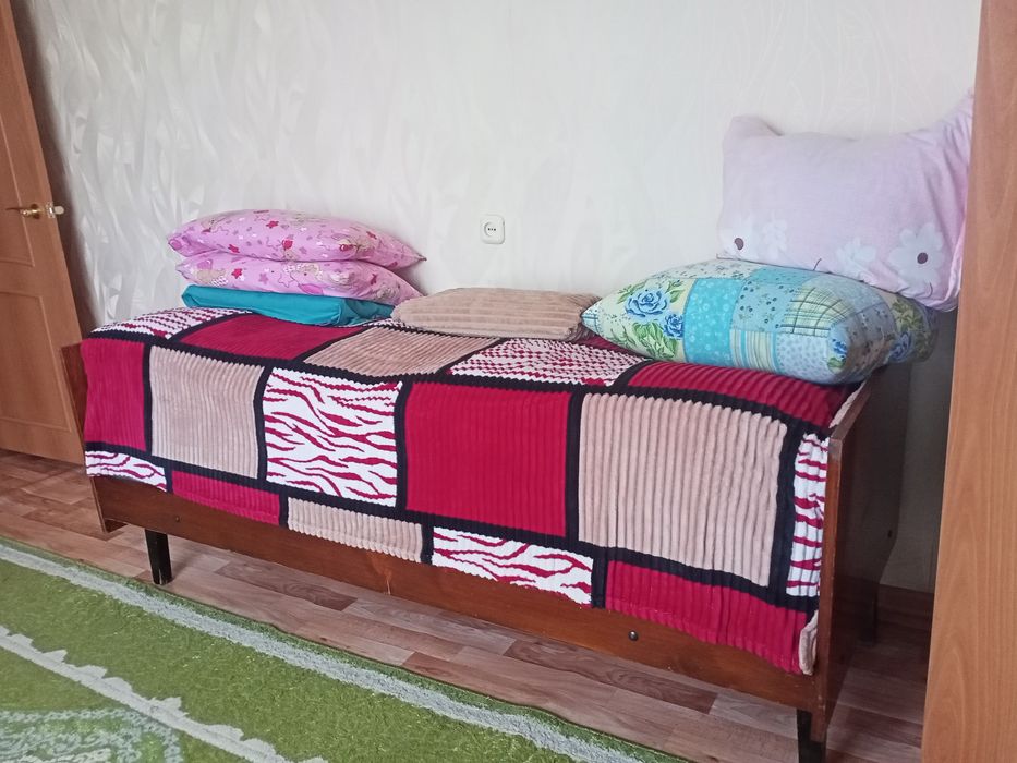 Продам односпальную кровать
